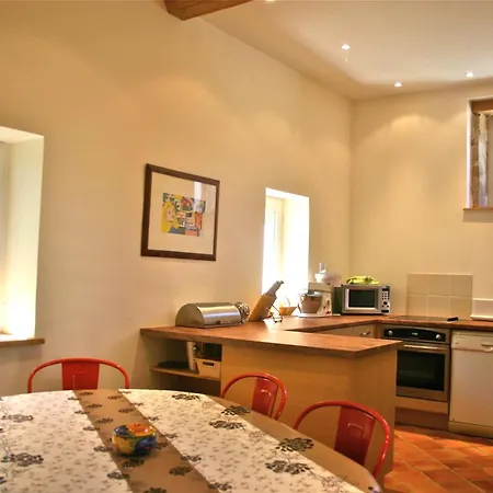 Maison Acacia Дом отдыха Saint-Martial-de-Valette