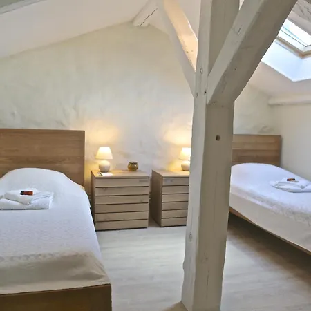 Дом отдыха Maison Acacia Saint-Martial-de-Valette